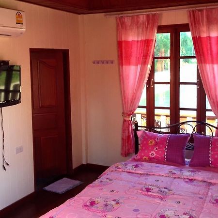 Sarocha Resort Rayong Buitenkant foto